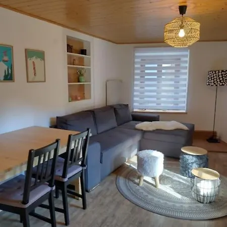 Apartment Centre *