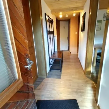 Centre ロイカーバード