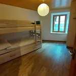 Apartment Centre *